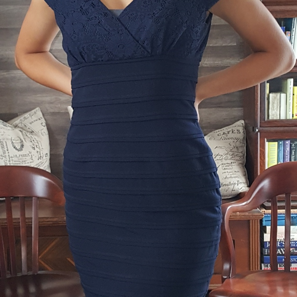 Adriana Papell  Special Occasion dress